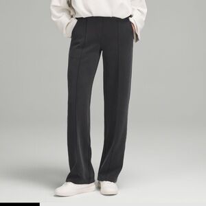 Lululemon softstream pintuck mid rise paints L